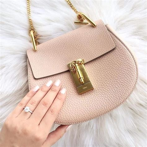 THREE WAYS TO SPOT A FAKE CHLOE PURSE 